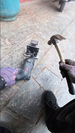 Breaking A Seized Drill Chuck With One Strike