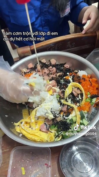 Làm đi cho có kỉ niệm #comtron #dihoccogivui #xuhuong | làm cơm trộn