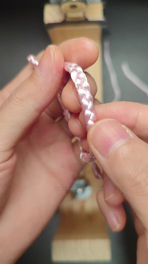 How to braid an easy simple bracelet with one string?#diy #handmade #tutorial #bracelet #braid