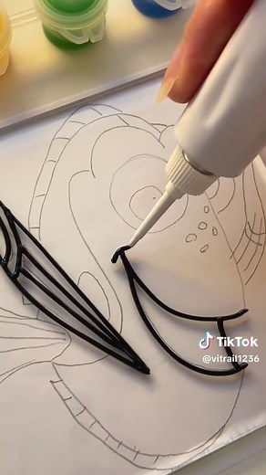 Dory💕🎨 A tutorial on drawing characters from the animated series «Nemo » In the comments, post pictures indicating who you would like me to draw next, as well as the character's name and the title of the cartoon. #nemo #us #stainedglass #painting #drawingtutorial