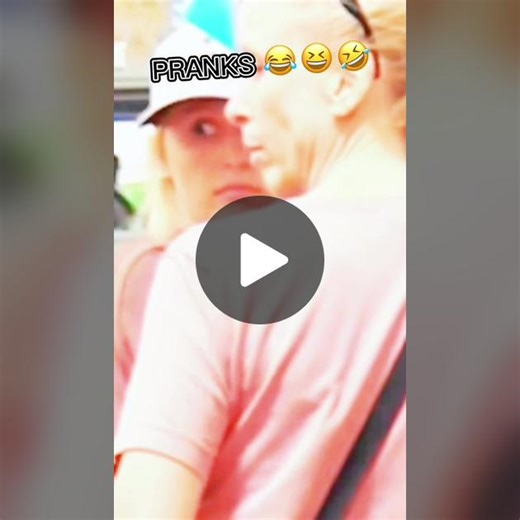 Hilarious Retail Prank with Funny Reactions