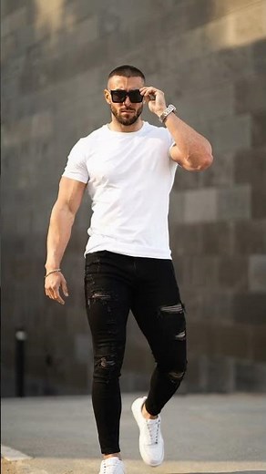 Men's Ripped Jeans #ootdguide #casualwear #mensjeans