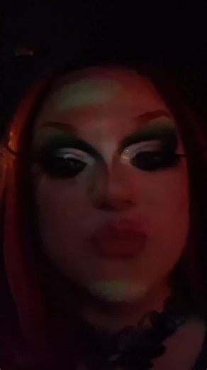 Nothing like having your overdrawn, contoured and sculpted drag lips snogged off! #drag #dragmakeup #lipstick #goodnightout #snogging
