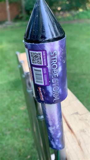 Strobe Storm Rocket #fireworks #pyro