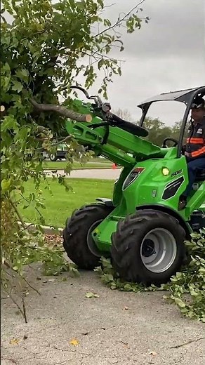 The BEST Arbor Cleanup Tool? Avant 860 Timber Grab Demo! #shorts