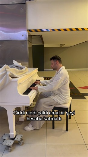 Artık piyano çalmaaycak #piyano #experience