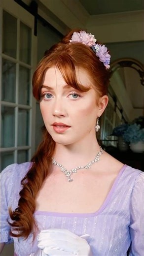 Half-up hairstyle with bangs tutorial! Daphne Bridgerton inspired! Love this hair look #bridgerton