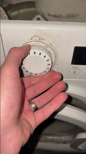 Hotpoint Smart Tech WMFUG942 || Overview