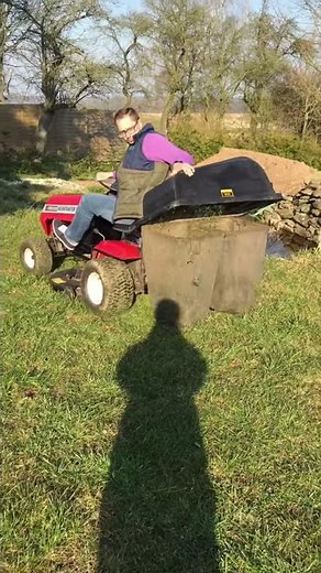 Ebay killercorpse Rasentraktor MTD BTR 1101mit Briggs and Stratton 11,5 PS Motor, Doppelmähwerk