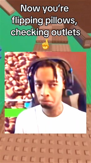 Low Battery Panic #roblox #funny #rant #robloxrant #shorts #relatable