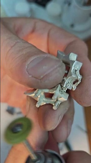 using 3m bristle disks to pre polish these next pieces! dropping tomorrow!