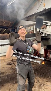 Henrik laver jordforbedring #kompost #garden #production