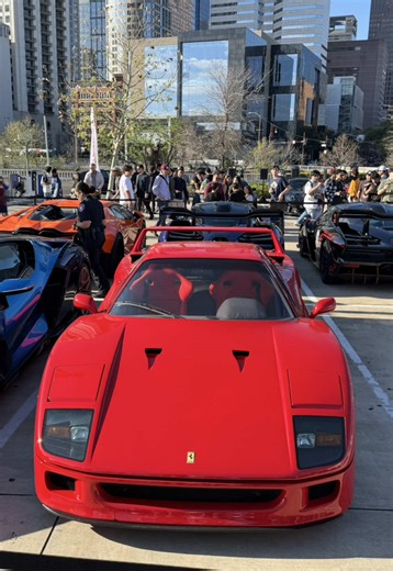 ❤️ #carsandcoffee #f40 #ferrari #supercar #htx