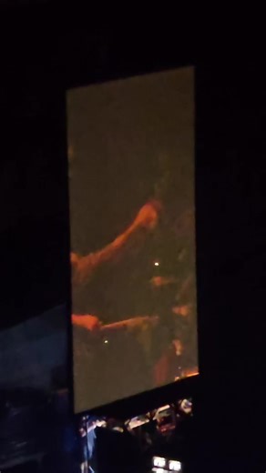 Alice Phoebe Lou's Enchanting Performance at Laufey Concert