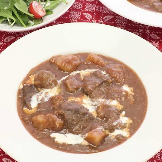 硬いお肉も柔らかく！ 圧力鍋でホロホロビーフシチューのレシピ動画・作り方 | デリッシュキッチン