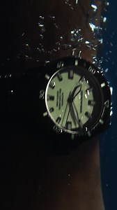 203 reactions | Discover the diver's watch with ISO 6425 certification and water resistance up to 200 metres: the perfect fusion of style and high performance. #EAwatches | Emporio Armani | Facebook