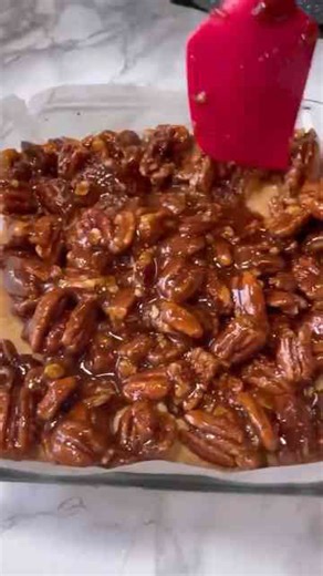 Chocolate pecan cake bars: homemade treat