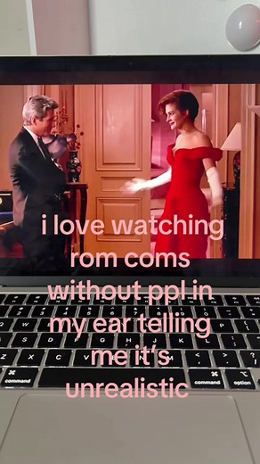 Best Romcom Movies to Watch Alone: Realistic & Comfort Picks
