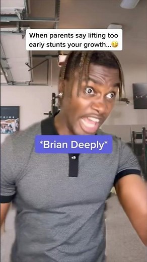 Does lifting too early stunt your growth?🤔 #lifting #gym #weights