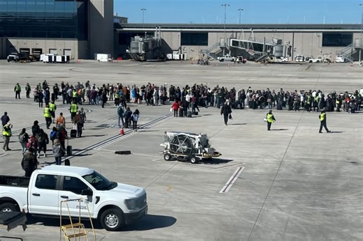 Kansas City International Airport reopens after 'threat' prompts FBI, cops to swarm terminal
