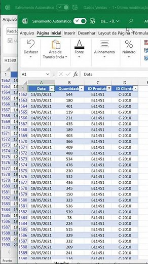 How to arrange worksheet tabs in stacked windows in Excel