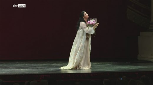 Anna Netrebko torna alla Scala e trionfa. VIDEO