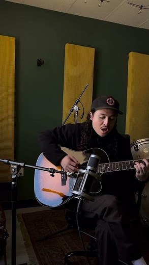 Red Hearts - Acoustic #discovery #guitar #newsingle #newartist #acoustic #song #music #viral #live