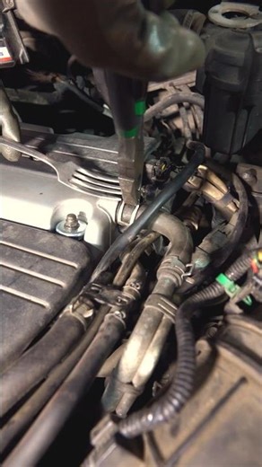 simple trick — removing a hose clamp with a fork