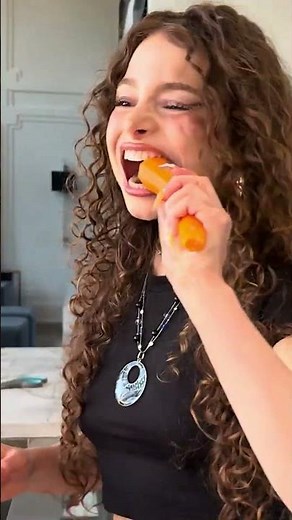 The hawk tuah method.. 😳😂