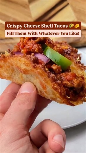 Crispy Cheese Shell Tacos 🌮🧀 Golden, crunchy, and made entirely of cheese—these shells bake up in under 10 minutes and hold any filling you throw at them. 😋 🚨 Full recipe with tips, variations, and nutrition info: ➡️ https://keto.recipes/crispy-parm-tacos-italian-take-on-a-mexican-classic/ 💬 Would you try these? Drop a 🌮 below! Don't forget to SAVE and SHARE this easy #snack #recipe! 📸: @ketosnackz | Keto Recipes