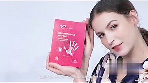 Amazon.com: Moisturizing Hand Mask - 5 Packs, YOUPINWEI Hydrate & Repair Glove for Dry Cracked Skin, 100% Natural Aloe Vera + Vitamin E + Avocado and Rose, Deep Nourishing Smoothing : Beauty & Personal Care