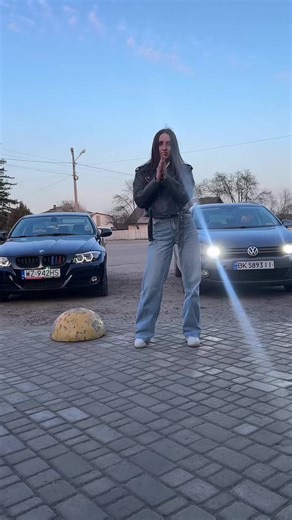 Відео користувача як сніг на голову (@aleksandra_olenich1) з композицією «original sound - ☆•☆•☆»