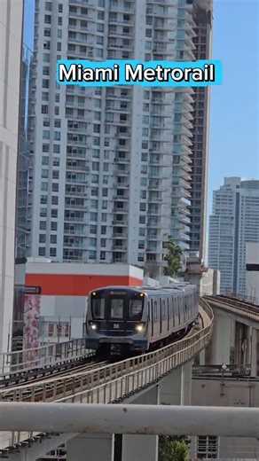 𝙱𝚛𝚊𝚍𝚕𝚎𝚢 𝙾’𝙱𝚛𝚒𝚎𝚗 on Instagram: "During this trip @next_stop_shortturn and I took a ride on the Miami Metrorail. We found it to be an interesting system. I enjoyed the Hitchahi trains and their unique sounds. The wayfinding and customer service definitely left alot to be desired. Hard to find any type of maps or information in the stations. Ticket vending machines were out of service or not working with no customer service staff around to help. Just trying to board the system from Tri