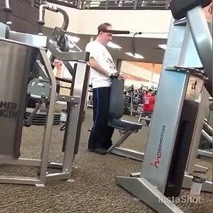 24K views · 210 reactions | ✔️ Comment et pourquoi MUSCLER son coup en Musculation ? https://www.complementsetproteines.com/blog/muscler-son-cou-n414 | C&P Nutrition | Facebook