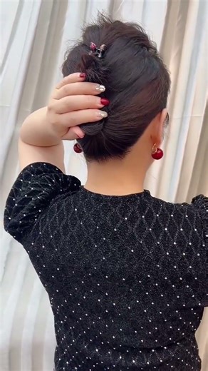 Hairstyles Made Simple" "DIY Hairstyles" "Hair Accessories"