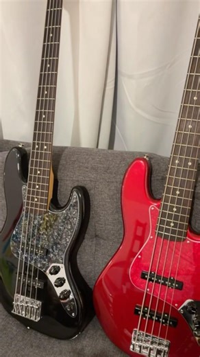 🎸🎸😬🎸🎸 Collection of Fender Jazz Bass Deluxe 5-String active MIM basses.🫡