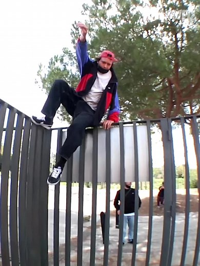 🌍 #GRONZE sneak attack 🤫 #Thrasher #SkateAndDestroy #Skateboarding