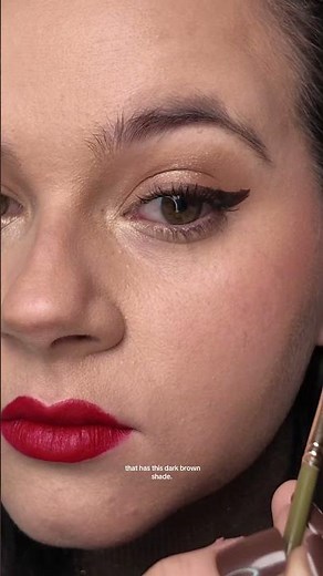 Jhayse |Over 30 Inspo 📲 Here is how to use a MAC eyeshadow as eyeliner