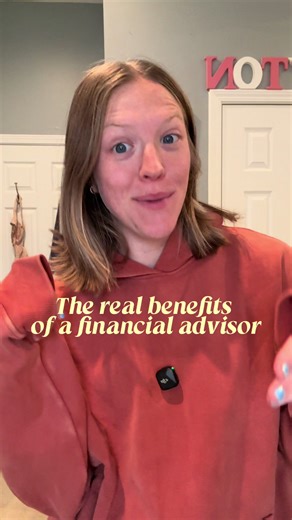 The real benefits of a financial advisor go beyond numbers. They help you understand your money, create a plan, and feel more confident about your financial future — so you don’t have to figure it all out alone. #FinancialAdvice #MoneyConfidence #PersonalFinance #FinancialWellness #LifeInYour20s