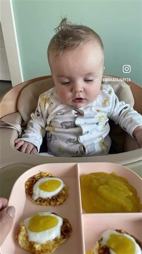 Placuszki bananowe, które znikają w kilka minut! 🍌🥭 | Przepis dla niemowlaka BLW