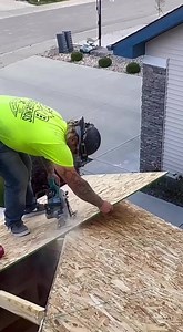 1.3M views · 10K reactions |  I The good jod ️ #building #lumber #logcabin #wooden #property #diy #wood #ground #wooden #red #nature #woodenbridge #peaceful #roofframing #construction #skills #work #quality #architecture #design #art #engineering #beautiful #beauti #fyp #viral #camera #photography #photoediting #photooftheday #photo #curious #outdoor | Flei Mong | Facebook