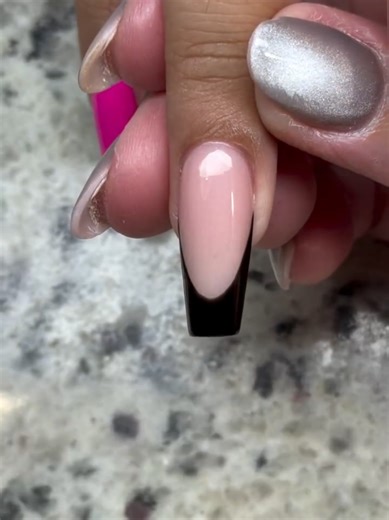 Easy French Tips Tutorial 🫶🏻 Follow & Save for more ♥️ #fyp #nails #nailart #nailinspo #viral