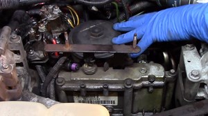 When replacing a fuel filter housing assembly, don’t forget that you want the filter assembly to be tight while removing the other six connections. Learn more in our Installation Spotlight. | Standard