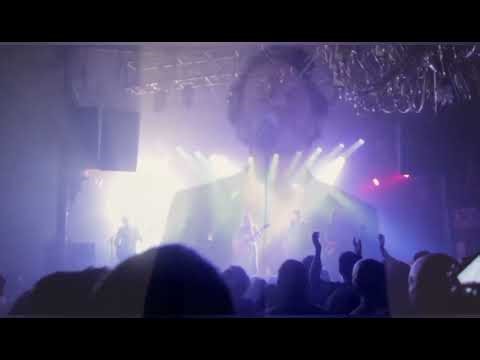 Christof Monnin écrit : " Petit cadeau en live : Juste le temps d'un baiser "