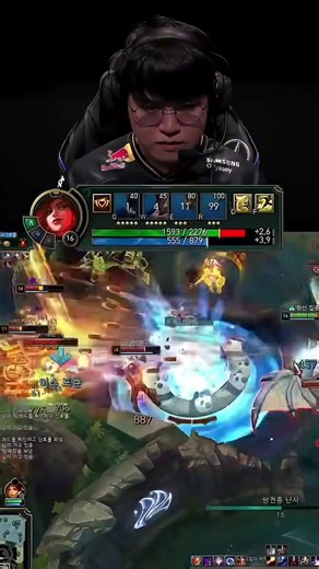 Pro view khoảnh khắc “hoá thần” của FMVP 2025 #LoLPacific #Worlds2025 | LoL Esports VN