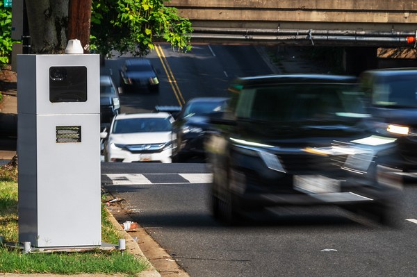 House committee advances bill to ban DC traffic cameras, restrictions on right turns