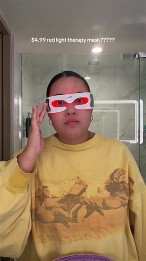 this had to be a pricing mistake right??? #redlighttherapy #unboxing #skincare #skincareviral #redlighttherapybenefits