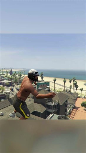 Taking a dip in the pool #gta #gtav #gta5