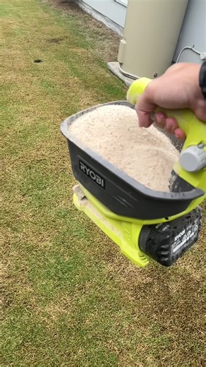 Improve Soil pH with Richgro Dolomite Lime - Easy and Effective Solution