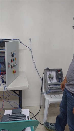 Industrial Motor Control with PLC Programming (Siemens Logo) Activity: FWD-REV Operation of 3ph motor with asynchronous pulse generator function Venue: Parañaque City | AC-DC Training Center